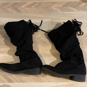 Girls boots